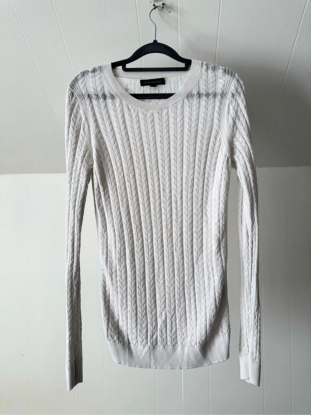 Banana Republic Cable Knit Long Sleeve Sweater in White, Size Small